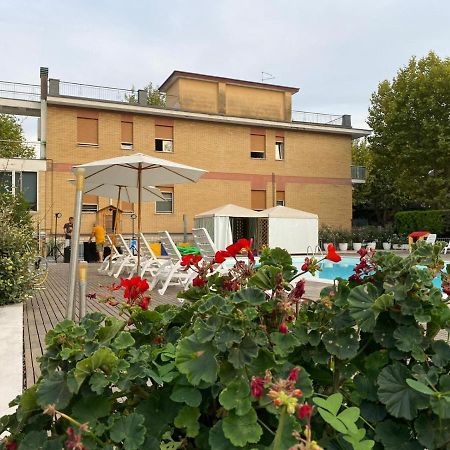 Hotel St. Moritz Bellaria-Igea Marina Exterior foto